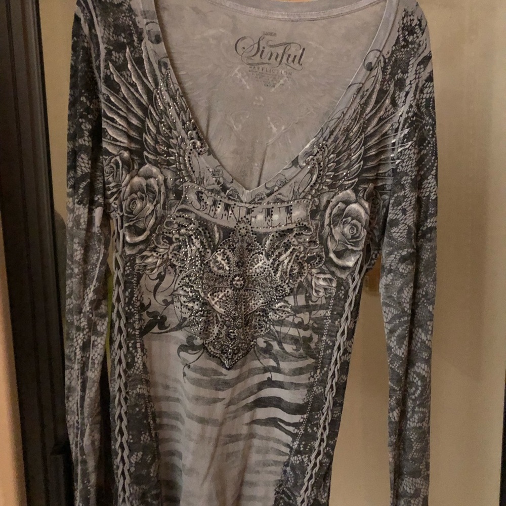 Long sleeve shirt
